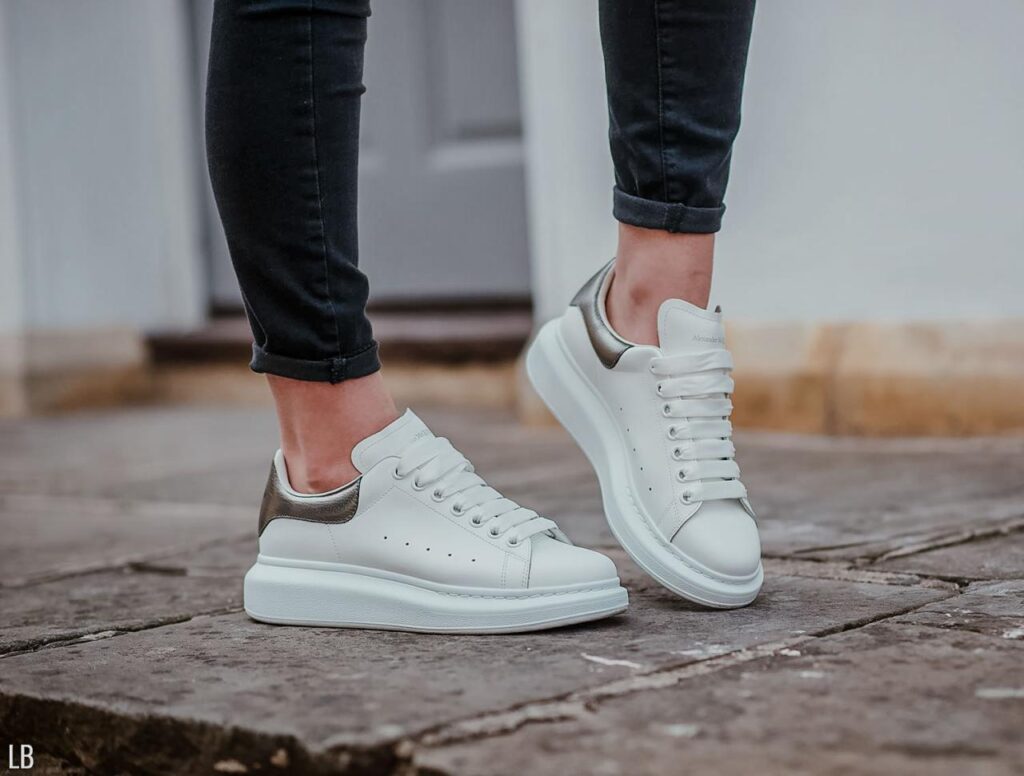 Buy Alexander McQueen Oversized Sneaker 'Lux Gloss - Navy' - 727405 ...