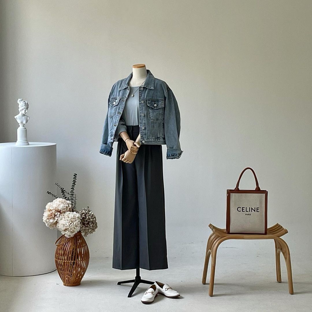 Pin di 動態拍攝 | Model pakaian, Pakaian fashion wanita, Toko busana