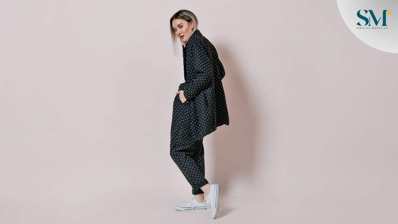 Jenis Pakaian Photoshoot: Panduan Lengkap 2024 - Sekolah Modeling Jenis Pakaian Photoshoot: Panduan Lengkap 2024 - Sekolah Modeling