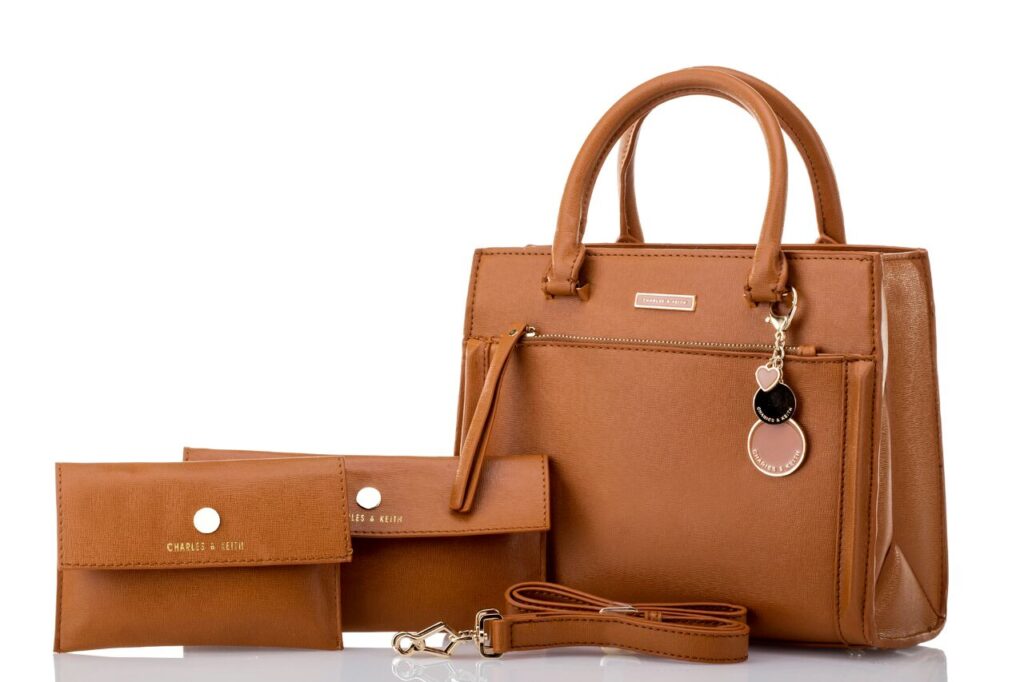 Daftar Harga Tas Branded Terbaru Di Indonesia » MENGHADIRKAN