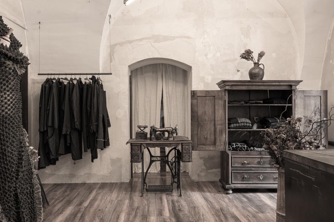 High end designer fashion | Exclusive luxury clothes