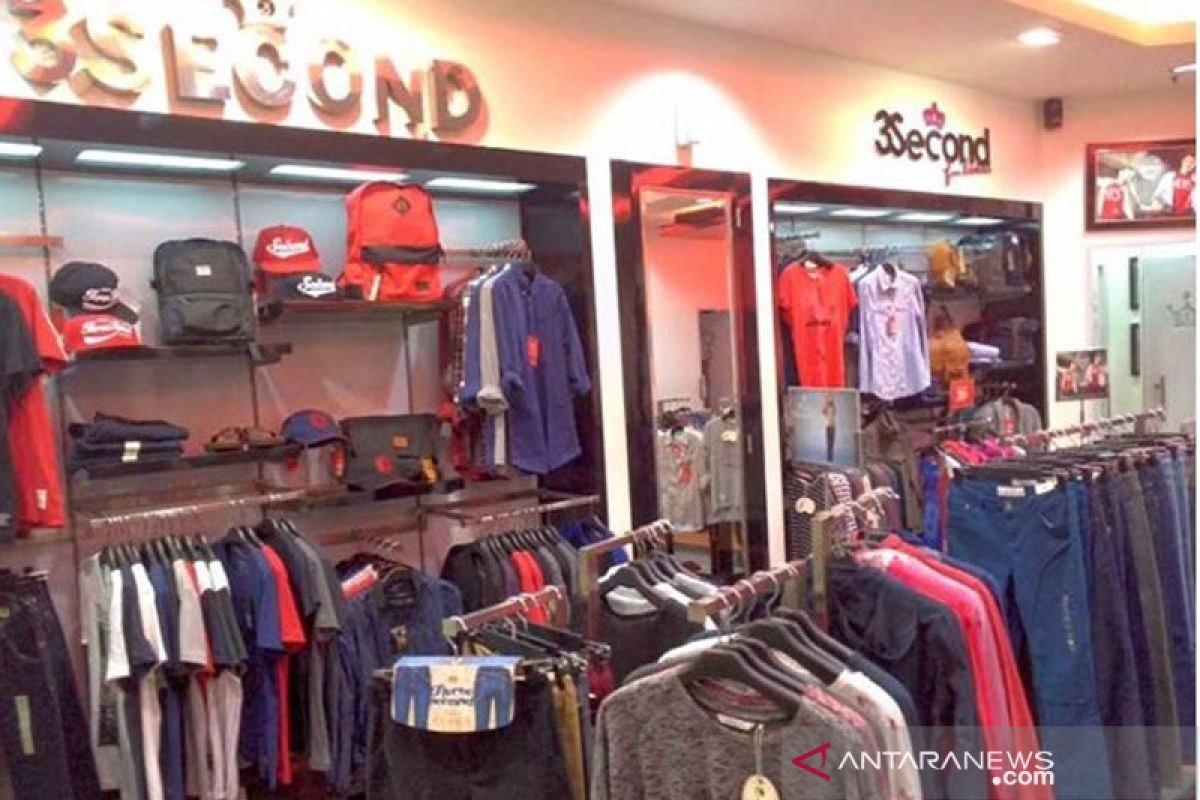 Tampil cantik mempesona dengan kaos 3Second - ANTARA News