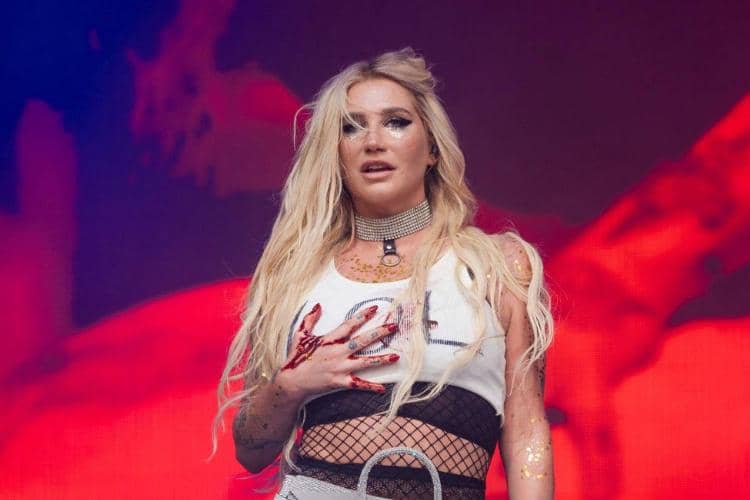 Gaya Panggung Penyanyi Perempuan di Lollapalooza 2024 | Popbela.com Gaya Panggung Penyanyi Perempuan di Lollapalooza 2024 | Popbela.com