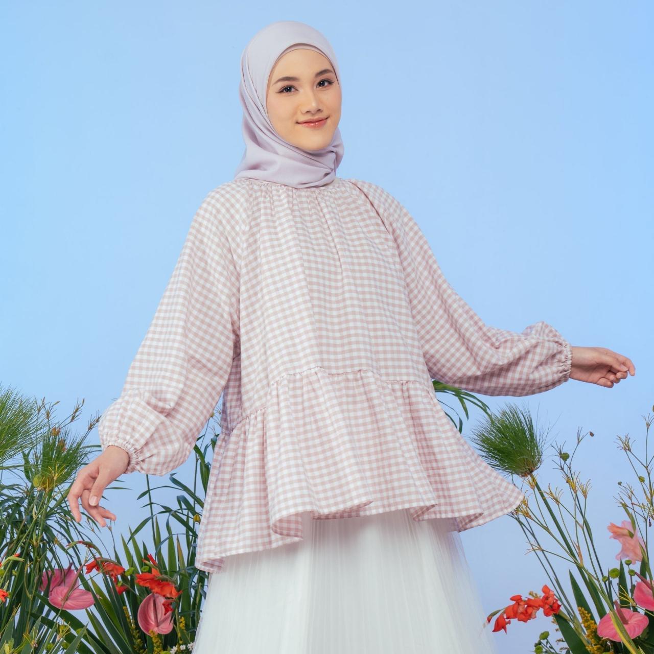 4 Inspirasi Outfit Musim Panas Ala HijabChic! Kamu Wajib Punya!