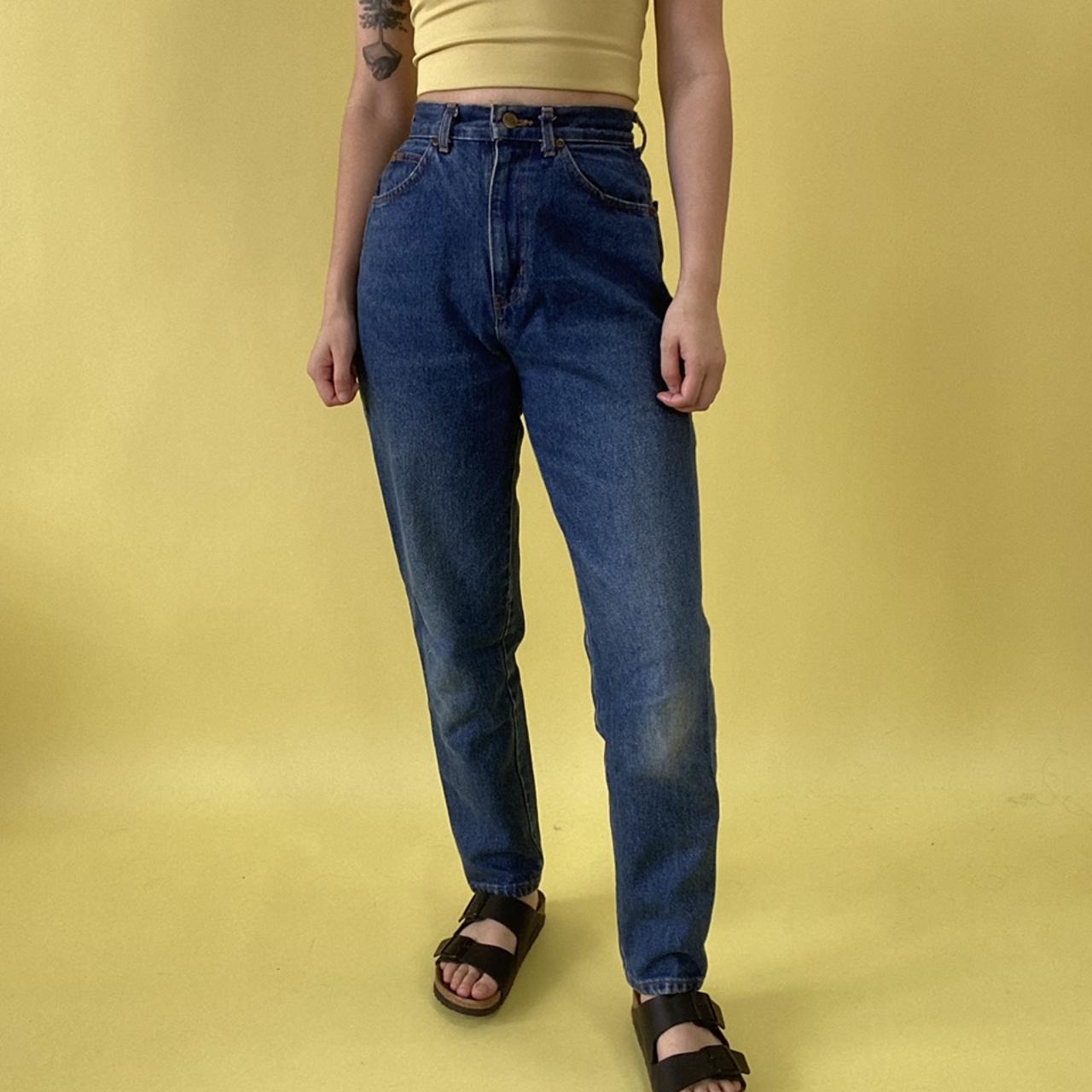 Premium Denim High Waisted Mom Jeans in Non Distressed Mid-Wash - FINA ...