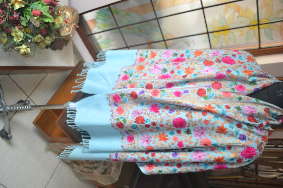 Modal Pashmina Shawl - Kashmiri Cashmere Pashmina Shawl | Shahmina Scarf Modal Pashmina Shawl - Kashmiri Cashmere Pashmina Shawl | Shahmina Scarf