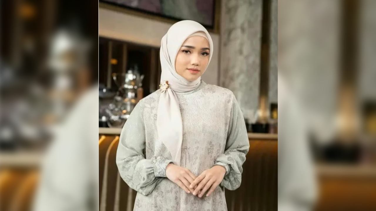 Sophisticated hijabi outfits in 2025 | Style hijab simple, Hijab style ... Sophisticated hijabi outfits in 2025 | Style hijab simple, Hijab style ...