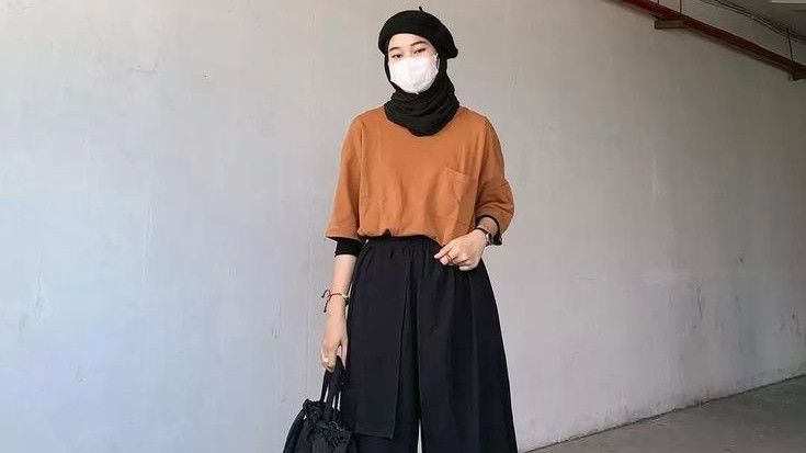 Tips Padu Padan Warna Baju Hitam dan Hijab ala Blogger Fashion - ERA.ID Tips Padu Padan Warna Baju Hitam dan Hijab ala Blogger Fashion - ERA.ID